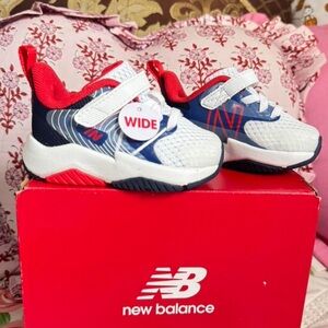 New Balance Kids White, Navy & Red Wide Hook-and-Loop Sneakers